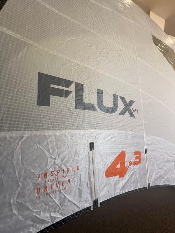 USADO | FXV14-3WW | FLUX V1 -  White/White | 4.3m |  |  |  | Ozone